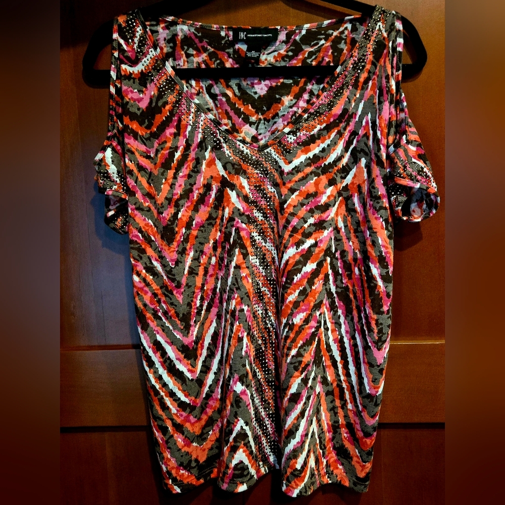 INC International Concepts Vibrant Zigzag Top
